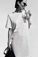 Robe T-shirt à épaulettes