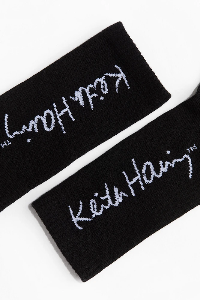 Motif-detail Socks