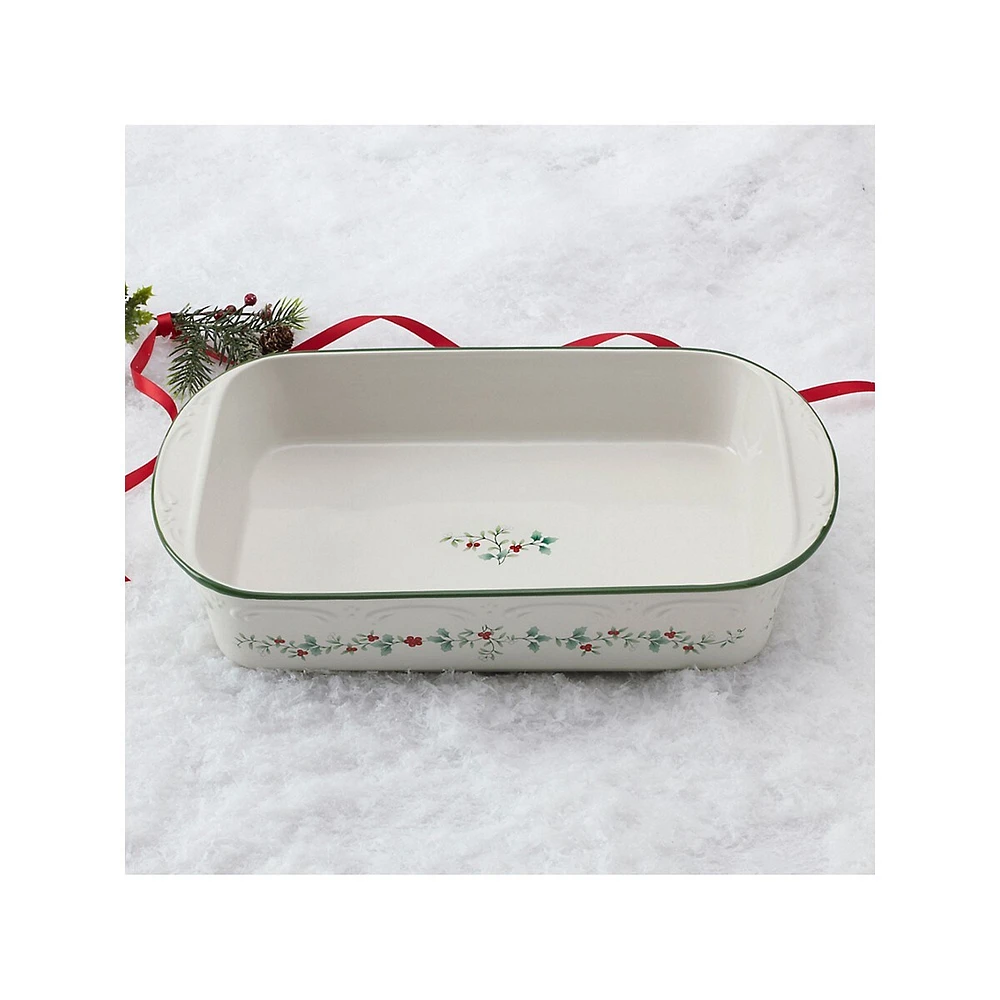 Winterberry Rectangular Baker