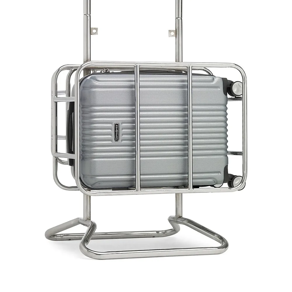 Navigator Pro 21.5-Inch Spinner Carry-On Suitcase