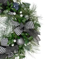 Houndstooth And White Berries Artificial Christmas Wreath - 24-inch, Unlit