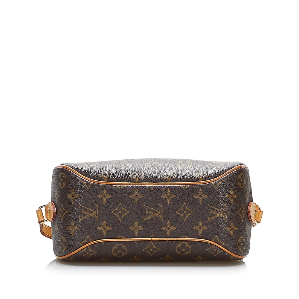 Louis Vuitton Pre-loved Monogram Blois