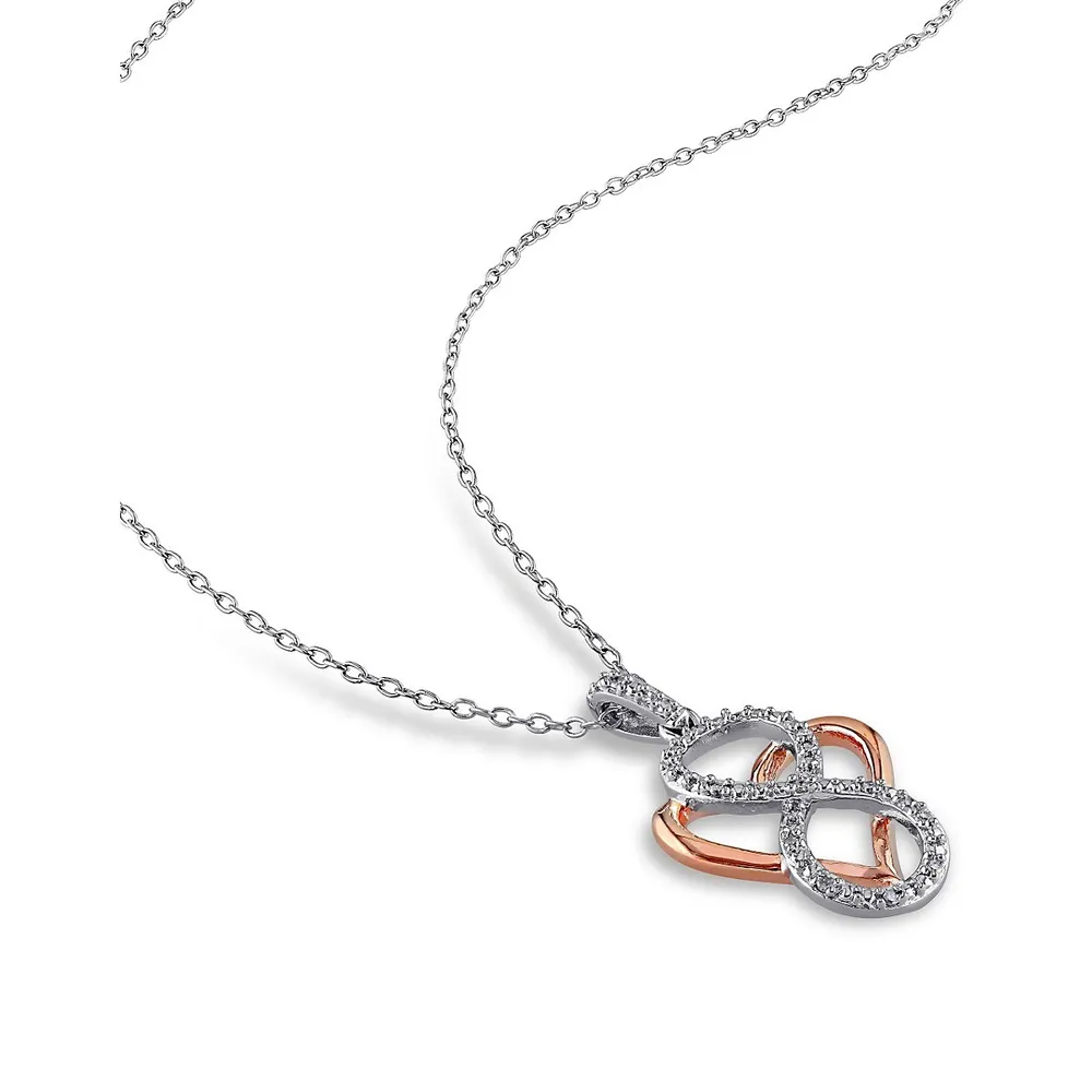 Collier à pendentif formé d'un cœur recouvert du symbole de l'infinité avec diamants