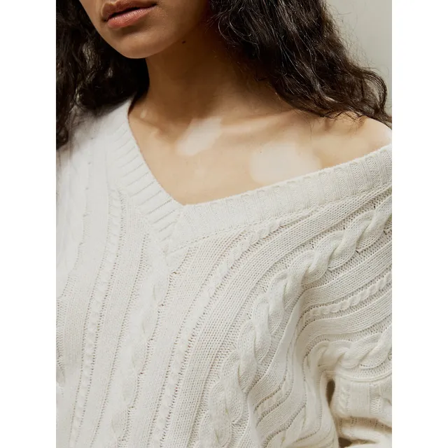 Ribbed Collar and Hemline Wool Cashmere Sweater