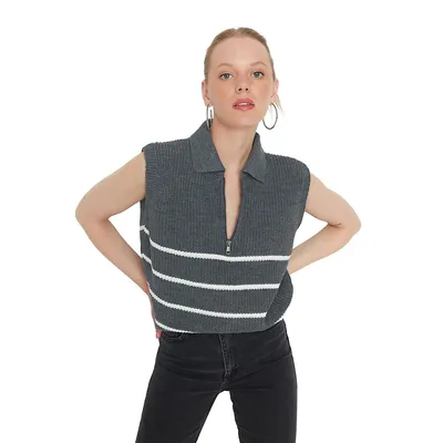Women Basic Regular Fit Polo Neck Knitwear Sweater