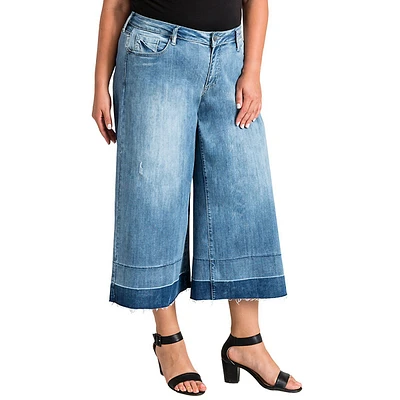 Plus Women's Raw Hem Frayed Cropped Premium Jeans