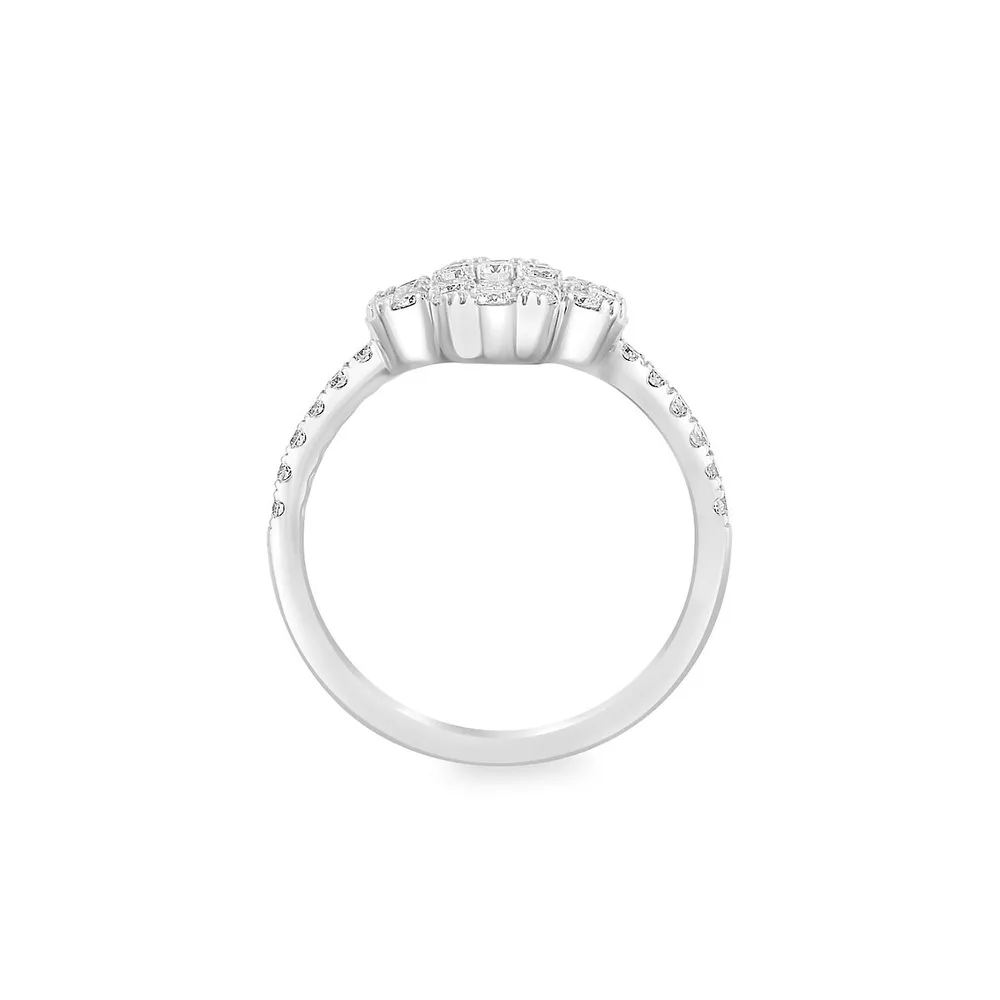 Bague en or blanc 14 ct avec fleur en diamants 0,76 ct PT