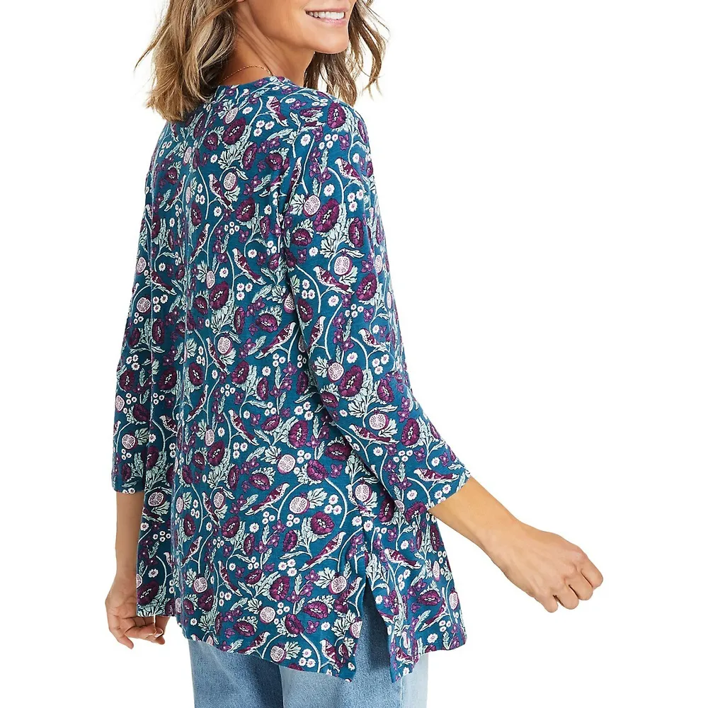 Printed Three-Quarter Sleeve V-Neck Top