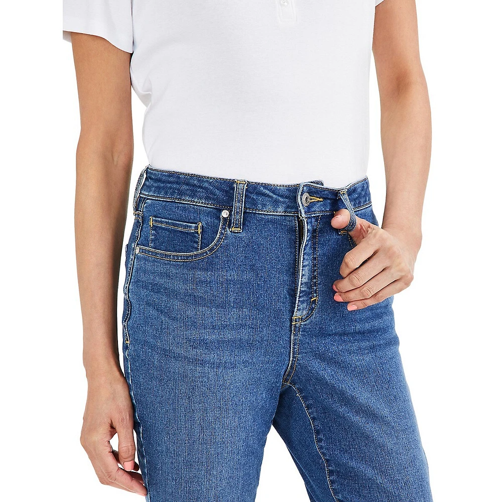 Petite Curvy Mid-Rise Skinny Jeans