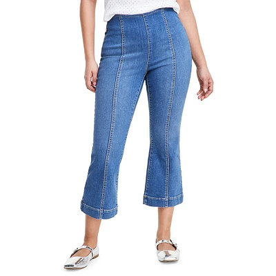 Petite Pull-On Cropped Flare Jeans