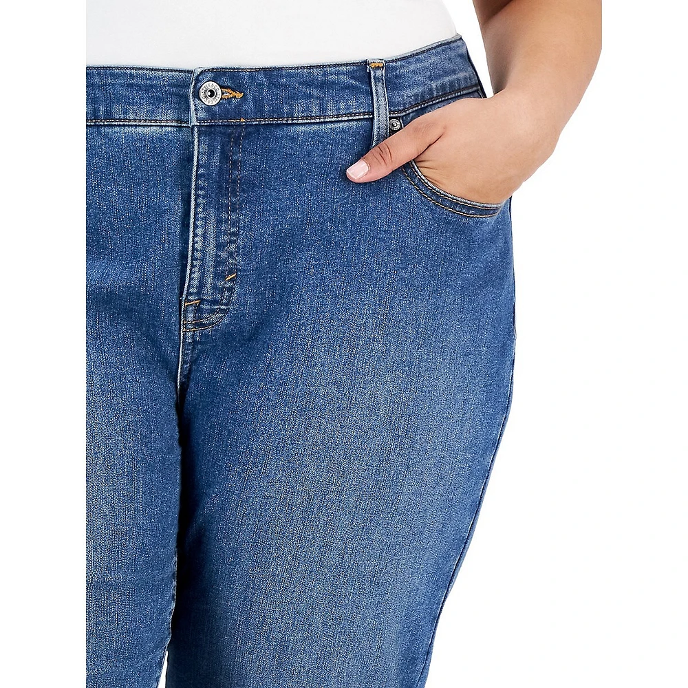 Plus Mid-Rise Curvy Capri Jeans