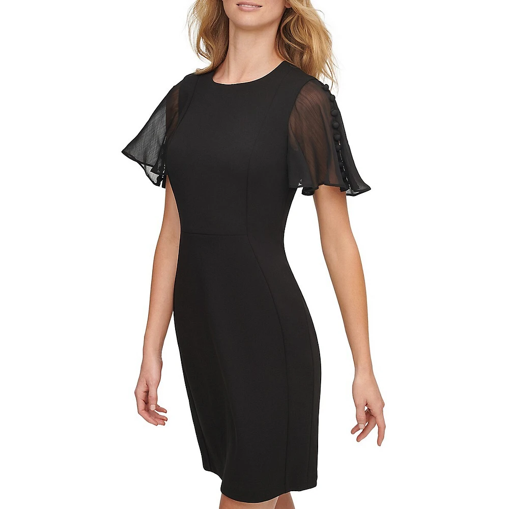 Robe fourreau en crêpe et chiffon à manches flottantes