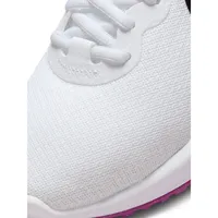 Women's Nike Revolution 6 Sneakers