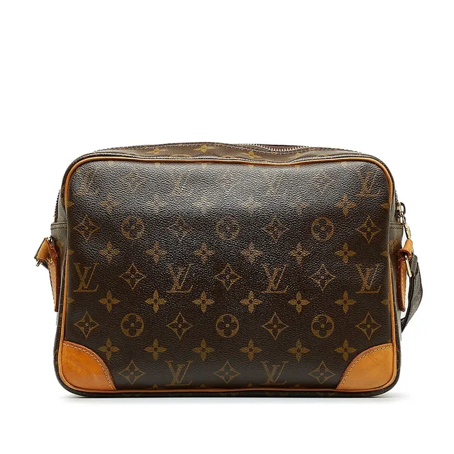 Vintage Larger Louis Vuitton Nil Crossbody Monogram Purse Bag Messenger Logo