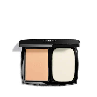 ​Ultrawear — All Day Comfort Flawless Finish Compact Foundation