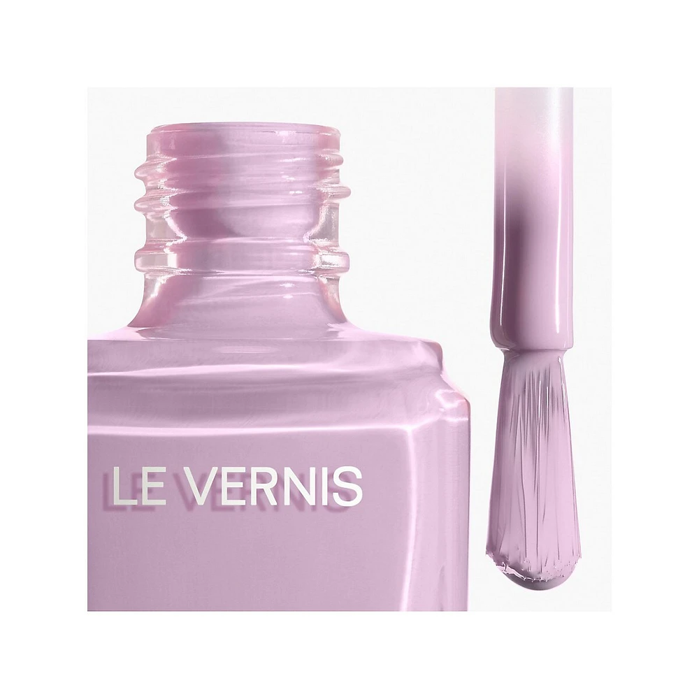 NAIL COLOUR