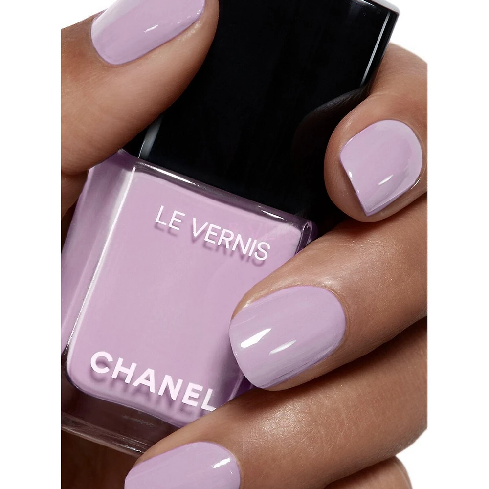 NAIL COLOUR