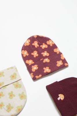 Ribbed Knit Floral Beanie