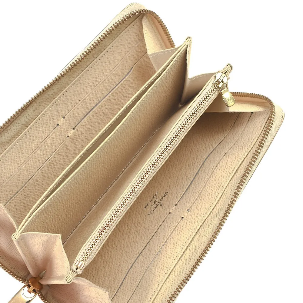 Louis Vuitton Preloved Zippy Wallet