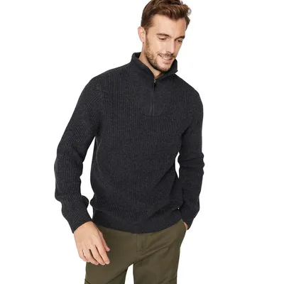 Male Regular Fit Basic Turtleneck Knitwear Sweater