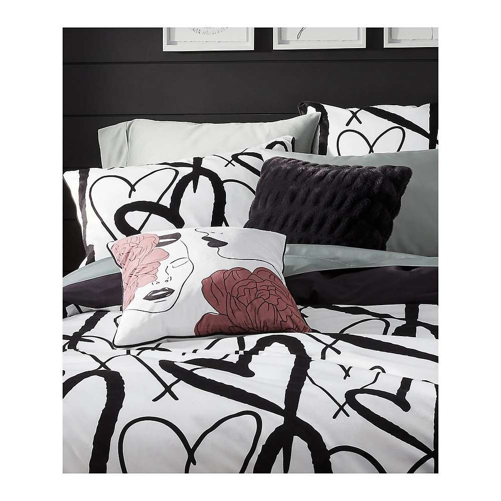 Maison Jiji + Hudson’s Bay Hearts 3-Piece Velvet Duvet Cover Set