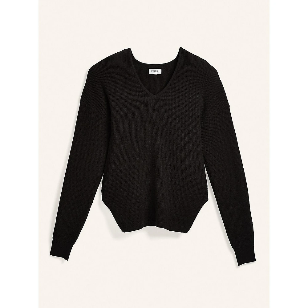 Angle Hem V-Neck Sweater