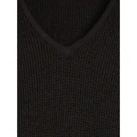 Angle Hem V-Neck Sweater