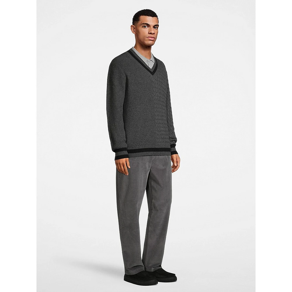 Columbia Wool Contrast V-Neck Swaeter