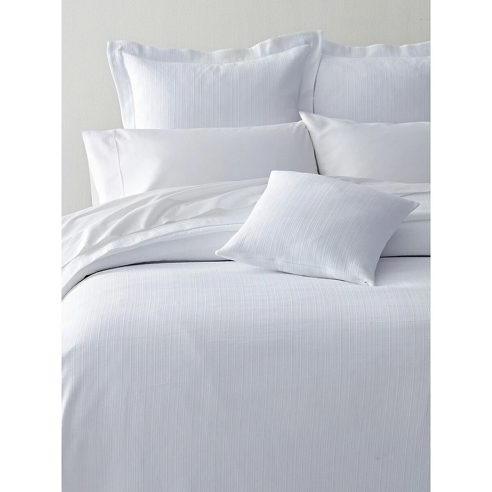 Linea Matelassé Coverlet