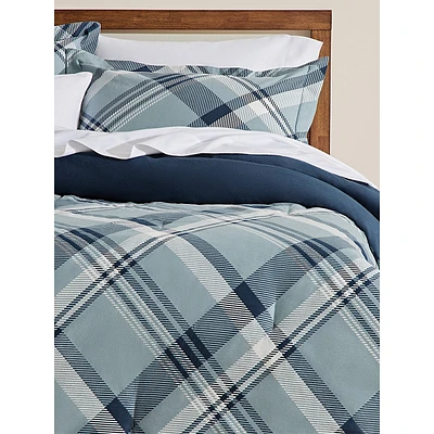 Davis Flannel Comforter Set