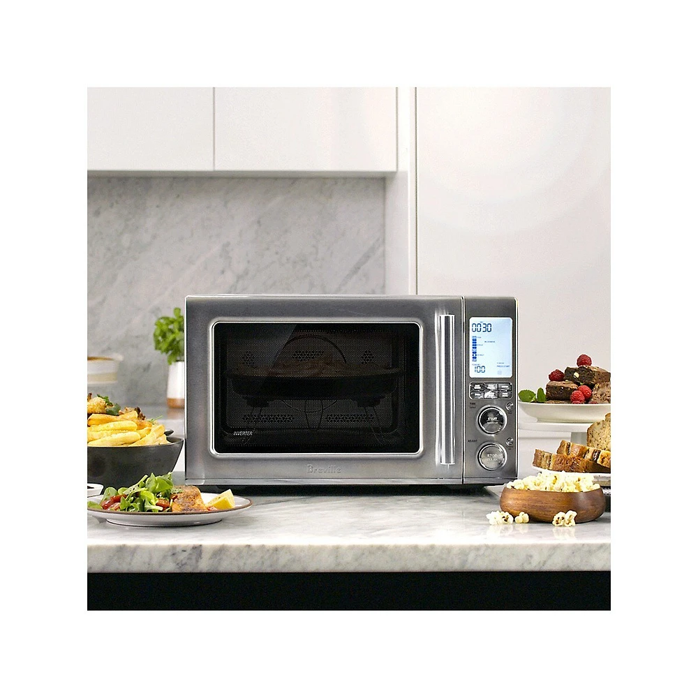 Four à micro-ondes et à convection 3-en-1 Combi Wave avec friteuse à air