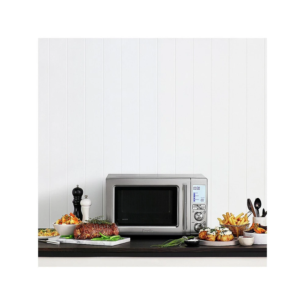 Four à micro-ondes et à convection 3-en-1 Combi Wave avec friteuse à air
