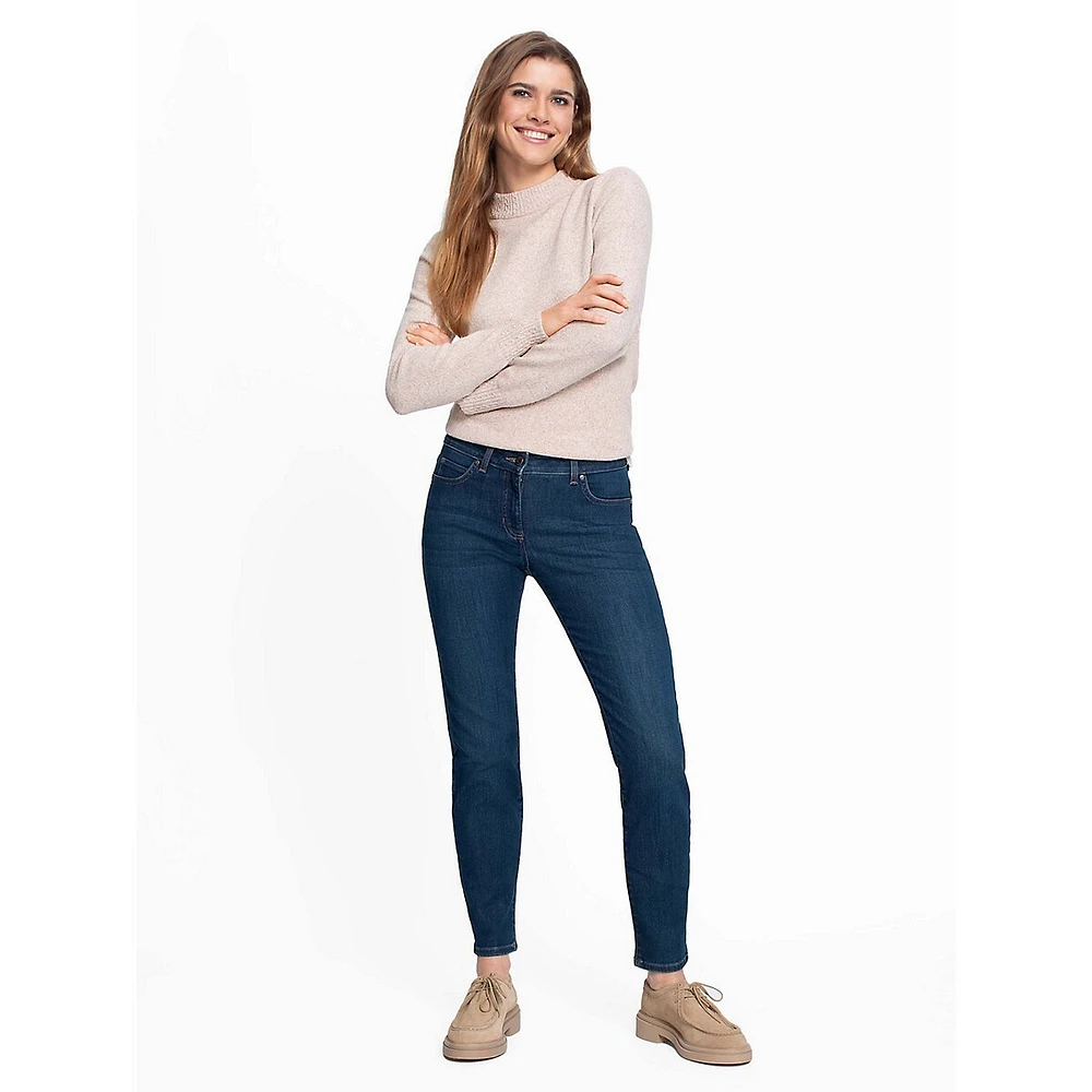 Power Stretch Slim-Leg Jeans