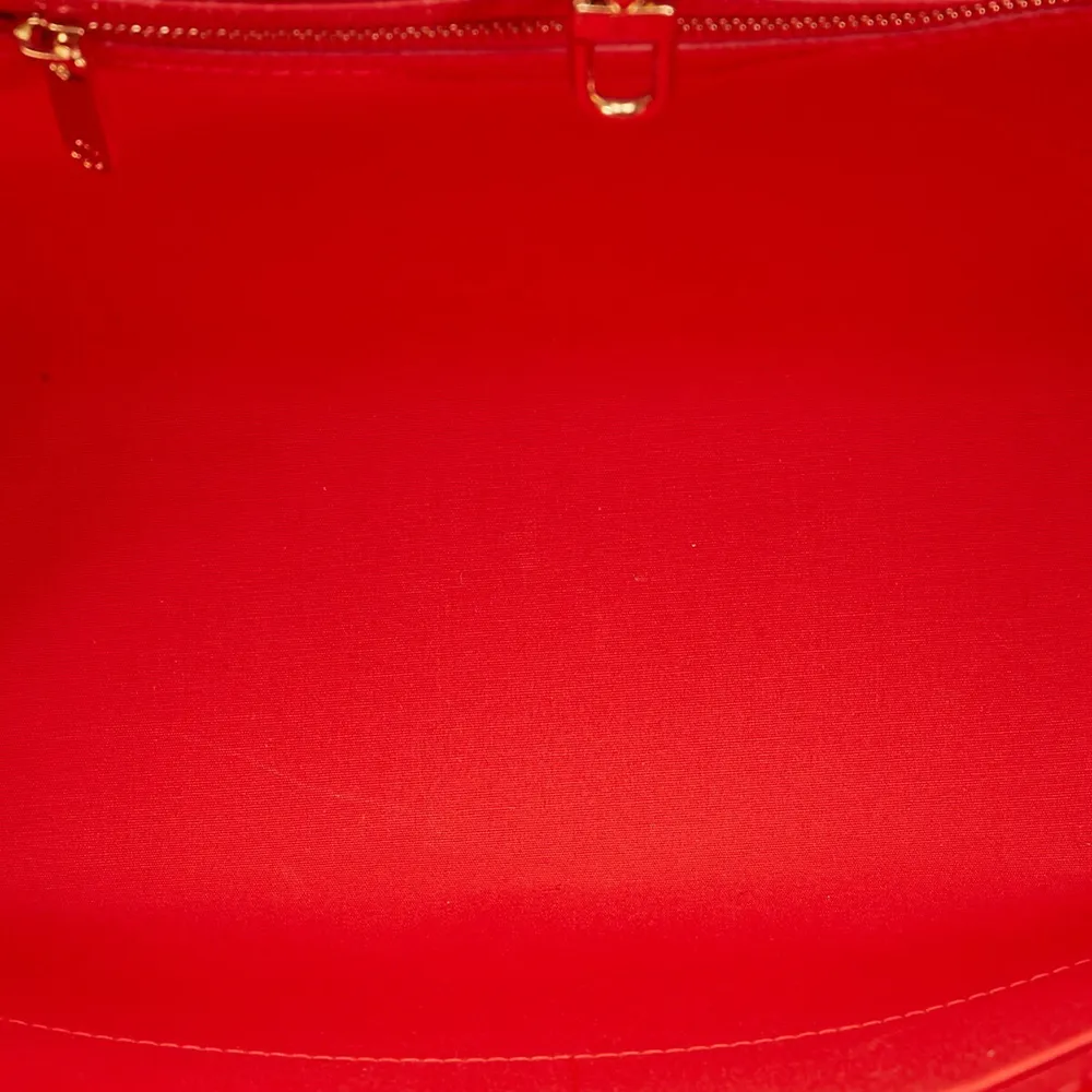 Red Louis Vuitton Vernis Avalon GM Shoulder Bag