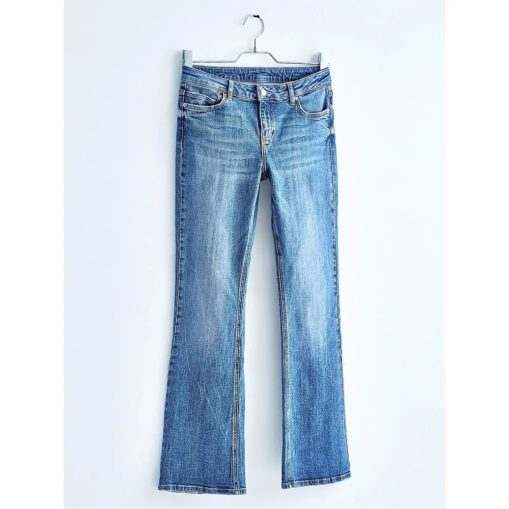 Low-Rise Back-Split Flare Jeans