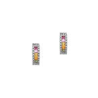 Boucles d'oreilles créoles Huggie en or blanc 14 carats, avec saphirs multiples et diamants de 0,16 ct. TW