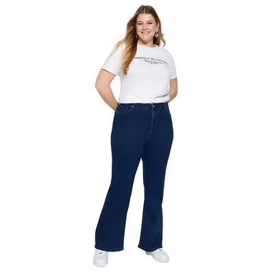 Woman Große Größen Regular Waist Flare Leg Plus Jeans