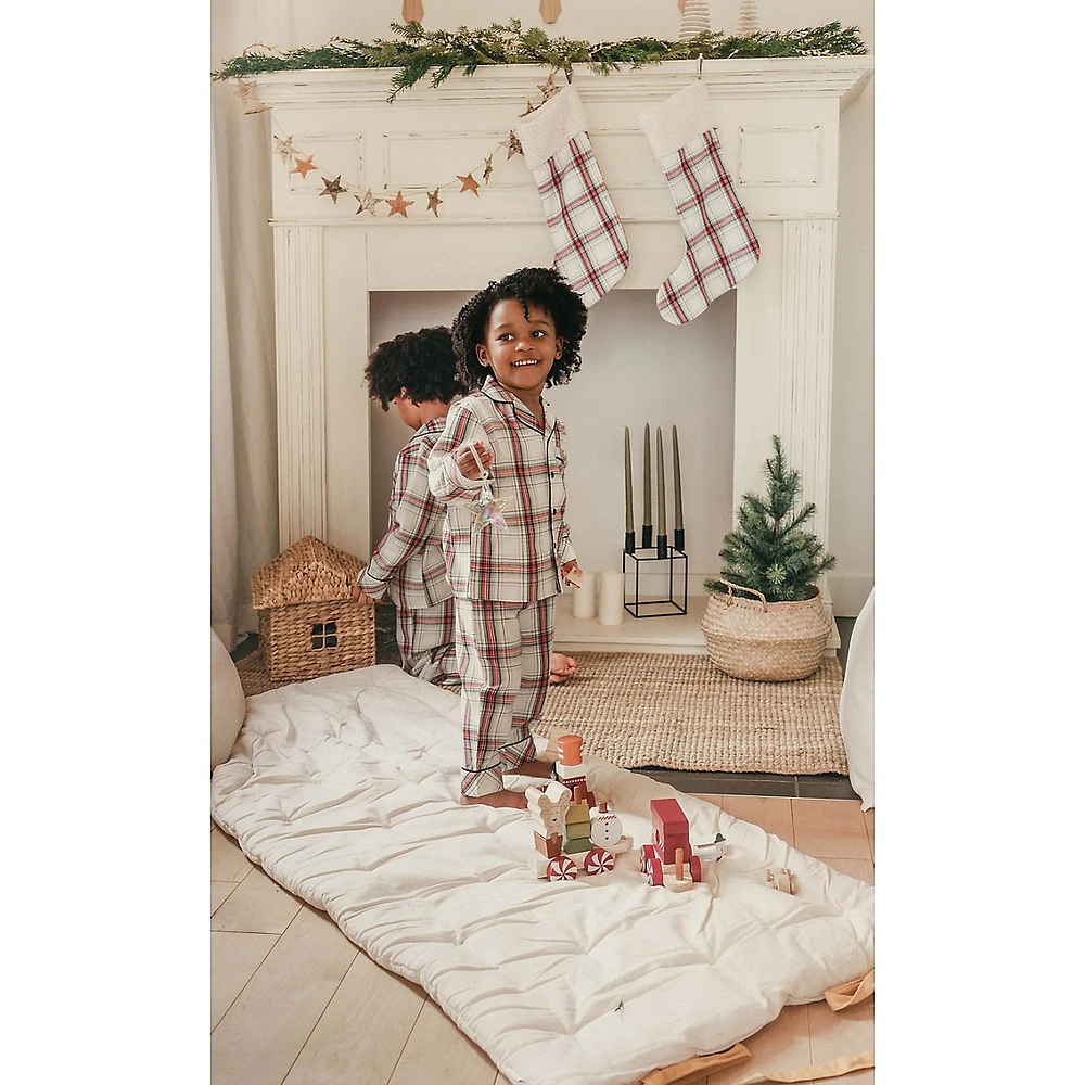 Kid's 2-Piece Holiday Plaid Notch-Collar Pyjama Set