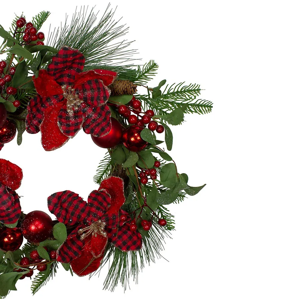 Lit Faux Red Berry Wreath & Garland