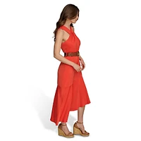 Robe asymétrique en satin avec ceinture