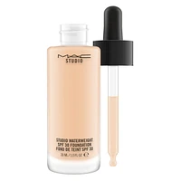 Fond de teint Studio Waterweight FPS 30