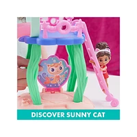 Gabby’s Dollhouse Purr-Ific Pool Playset With Gabby & Mercat Figures