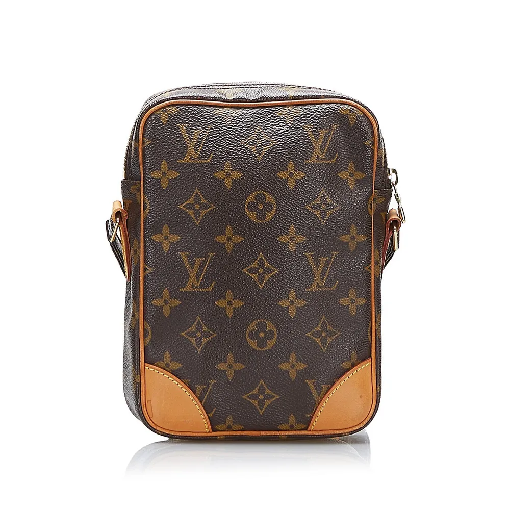 Louis Vuitton Drouot Canvas Shoulder Bag (pre-owned) in Black