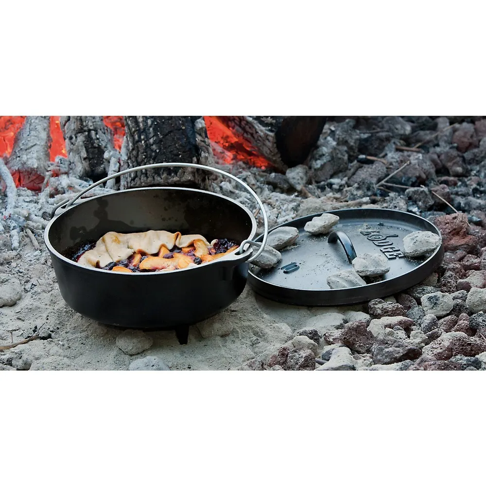 Lodge 6 qt. Boy Scout Camp Dutch Oven