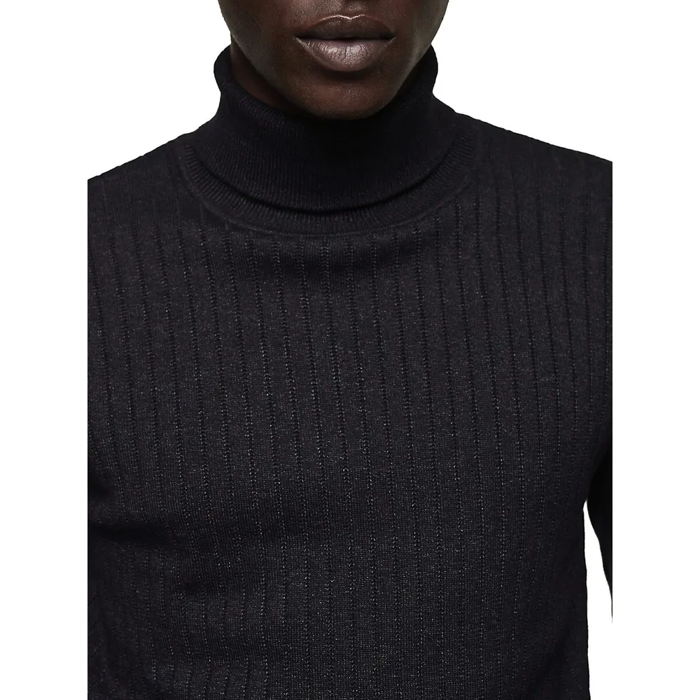 Carino Turtleneck Sweater