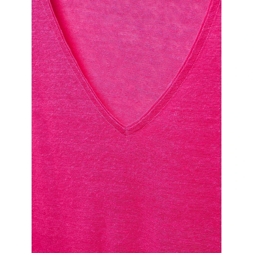 Linen V-Neck T-Shirt