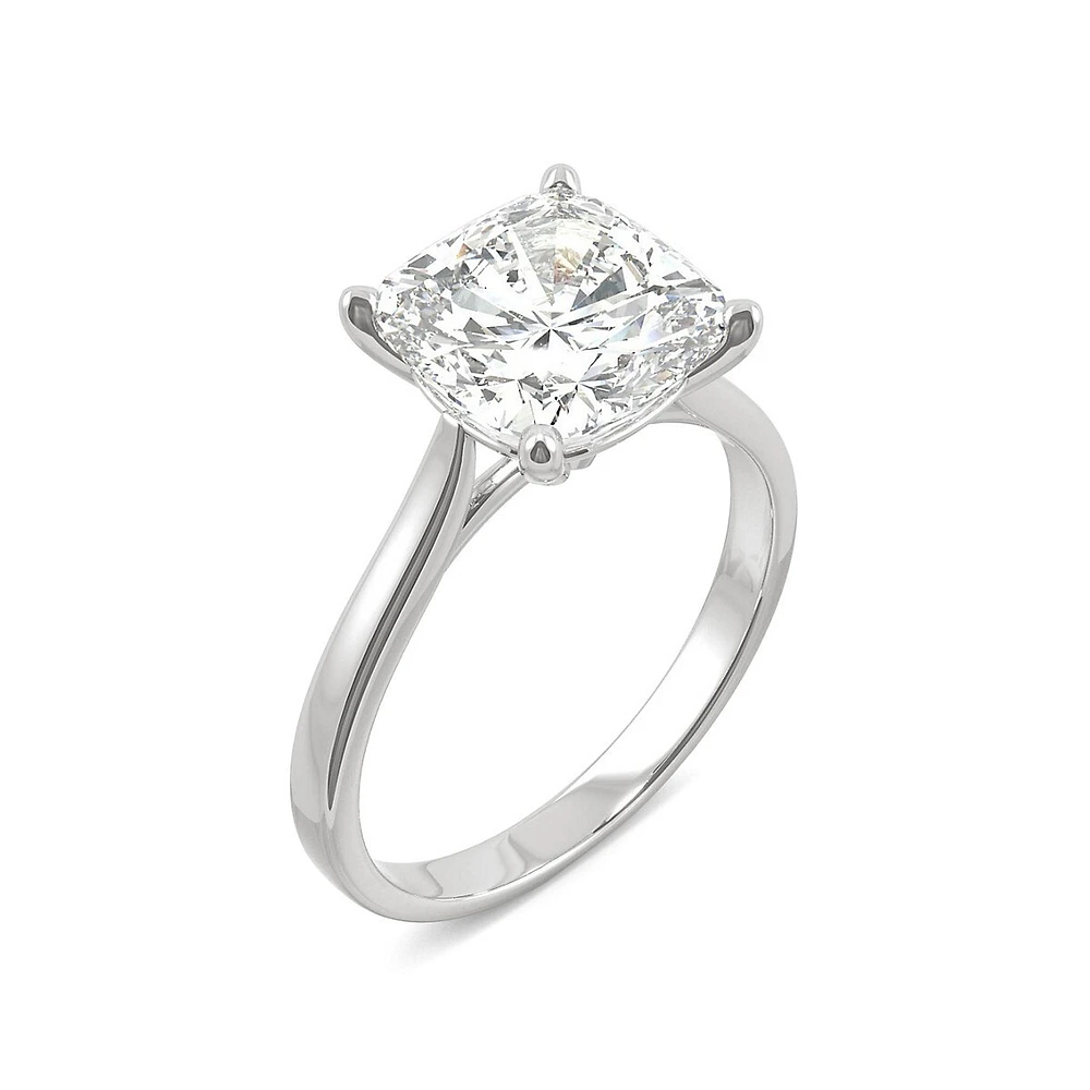 Bague à solitaire en or blanc 14 ct et moissanite taillée coussin