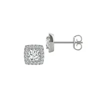 Boutons d'oreilles style halo en or blanc 14 ct avec moissanite taillée en coussin de 1,32 ct PT