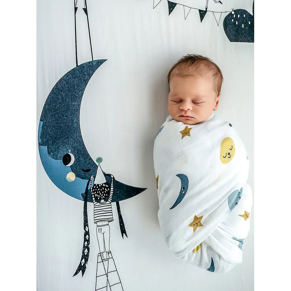 Couverture à emmailloter pour bébé à imprimé de lunes et d'étoiles Swantje Hinrichsen