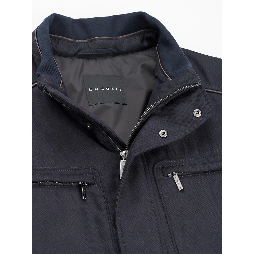 Water-Repellent Leisure Zip-Pocket Jacket